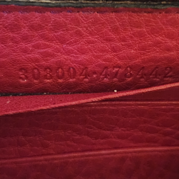Gucci Soho Interlocking GG Black Leather Zippered Wallet - Picture 8 of 8